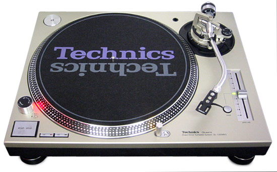 Technics 1200/1210 Vinyl Turntable